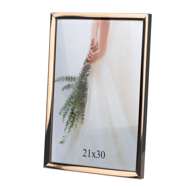 Metalowa złota ramka 21×30 cm
