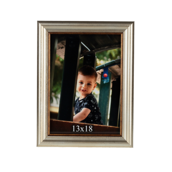 Srebrna ramka drewniana ALA na zdjęcie 13x18 cm - PhotoDECOR