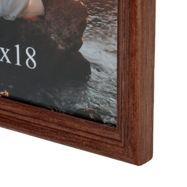 Brązowa ramka drewniana na zdjęcie 13x18 cm o cienkim profilu ramy - PhotoDECOR