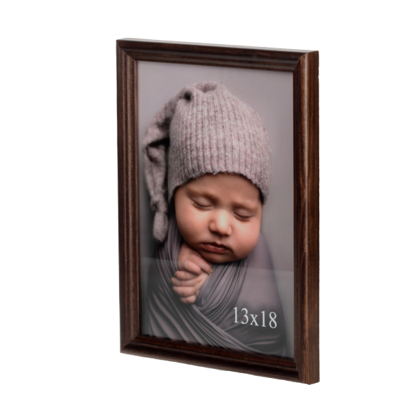 Brązowa ramka drewniana na zdjęcie 13x18 cm o cienkim profilu ramy - PhotoDECOR