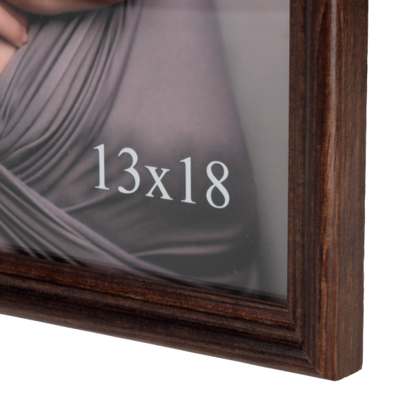 Brązowa ramka drewniana na zdjęcie 13x18 cm o cienkim profilu ramy - PhotoDECOR