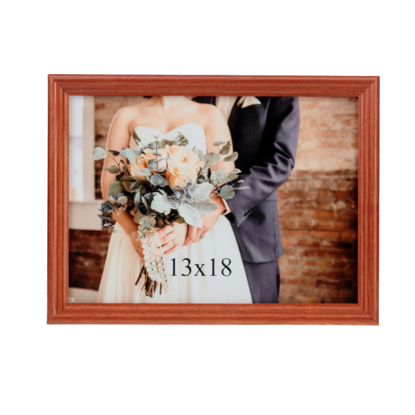 Brązowa ramka drewniana na zdjęcie 13x18 cm o cienkim profilu ramy - PhotoDECOR