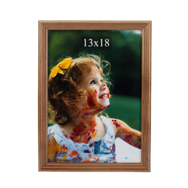 Brązowa ramka drewniana na zdjęcie 13x18 cm o cienkim profilu ramy - PhotoDECOR