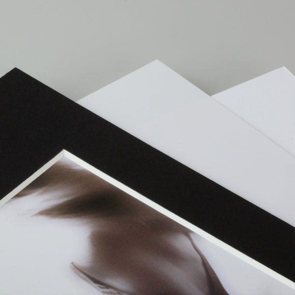 Czarna ramka kartonowa 20x30 cm / passe-partout - PhotoDECOR