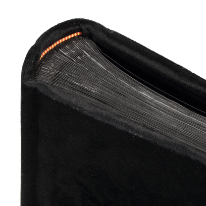 Tradycyjny album z pergaminem VELVET | czarne strony | 100 stron