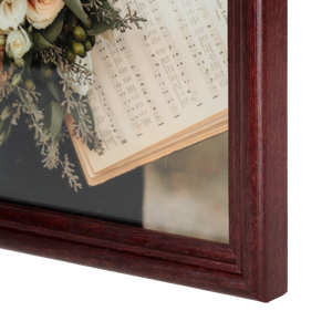 Brązowa ramka drewniana na zdjęcie 13x18 cm o cienkim profilu ramy - PhotoDECOR