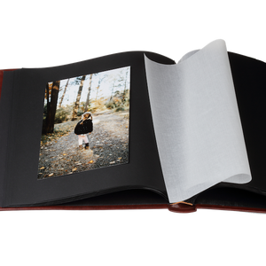 Brązowy album tradycyjny z pergaminem | czarne strony | 60 stron